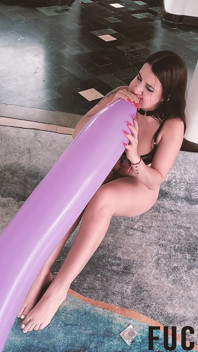 B2p Spit Condom Wajah Pop Balon Besar Pop 4k