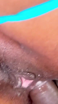 집주인이 힌디어 오디오로 보지를 질싸하기를 원하는 발정난 음탕한 세입자