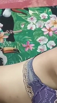 Estudiante filipina follada con amigos