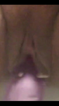 Fucking my phat ass pussy under water