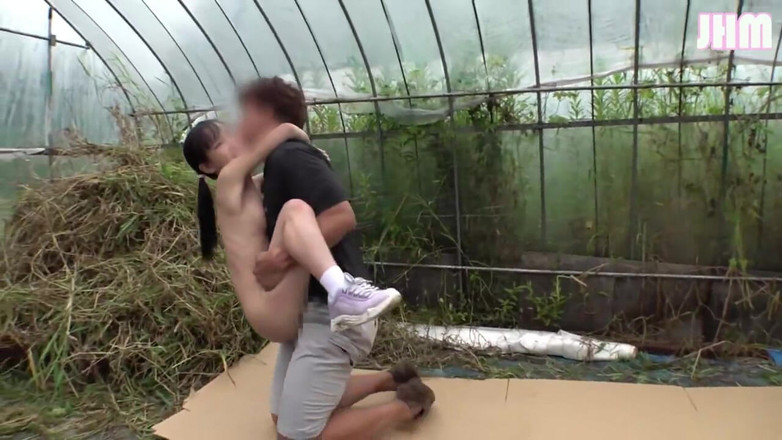 Japanese Hentai Matings: Rara Kudo激情暴露，当他们的身体以狂野的节奏移动时抬高。- D