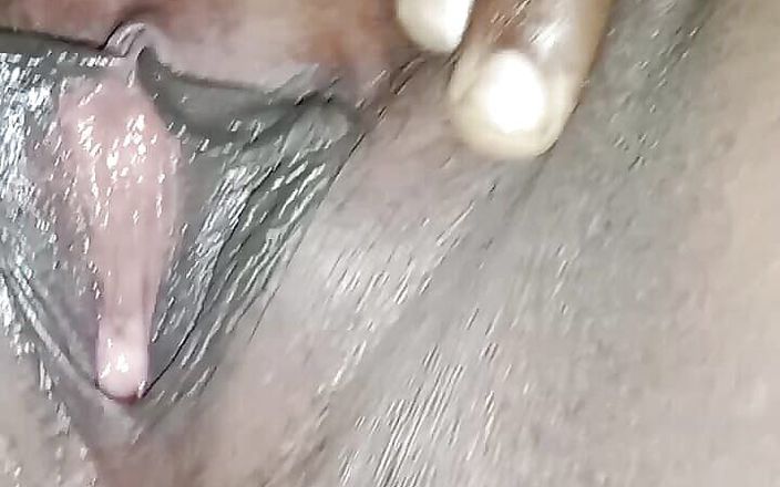 Tamil Anti Uma: Ich sah meine schwägerin, wie sie schwimmen und in ihre...