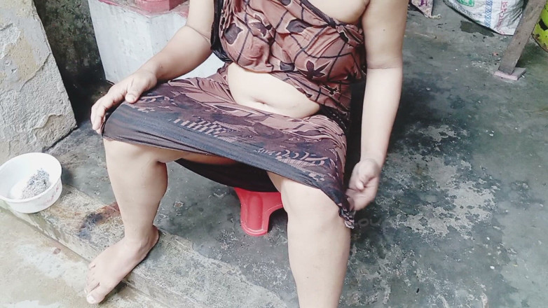 CoupleWorld: Desi Bhabhi Bathing Video Viral 2026
