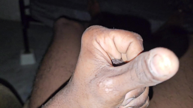 Mike Raj: Je me réveille avec une bite de beauté noire après...
