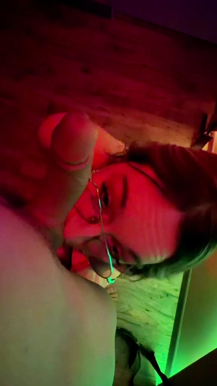 GIULIANA_OFFICIEL: 나는 카앙의 BDSM 클럽에서 팬에게 들켰다