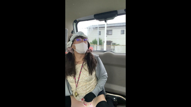 megu2002: No. 321: in the Supermarket Parking Lot