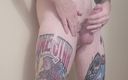 Masturbation Station: Shower time jacking