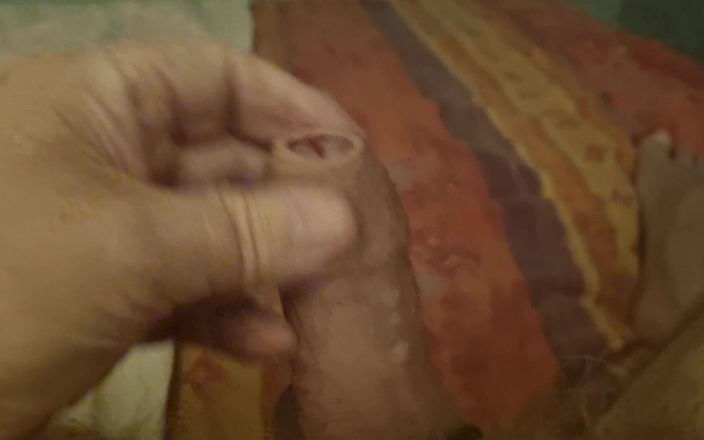 Pellefnatt: A mi amigo le encanta jugar con su polla cuando...