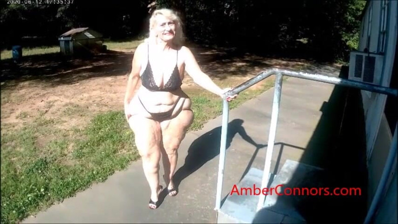 Amber Connors: Sexy Amber in black