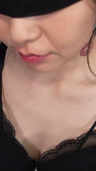 Ragazza d'ufficio promiscua, sesso appiccicoso che mendica