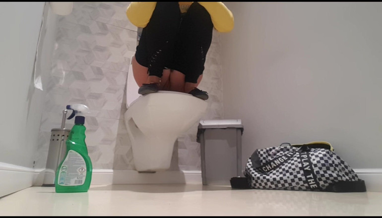 Erotic Tanya: toylet paadne ke drishy