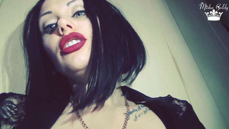 Goddess Misha Goldy: Perfecte natuurlijke lippen