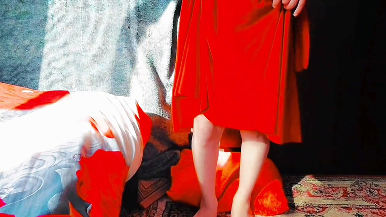 Kitty_Cross: あっ、またストラップが落ちた?