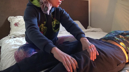 Souzan Halabi: Pembersih rumah kami Ayse melancap kepada lelaki muda