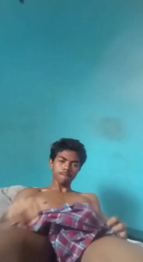 Rent A Gay Productions: 동급생에게 전화한 후 딸딸이