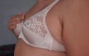 Only bras: Оголений вінтажний нейлоновий бюстгальтер з каталогу срс