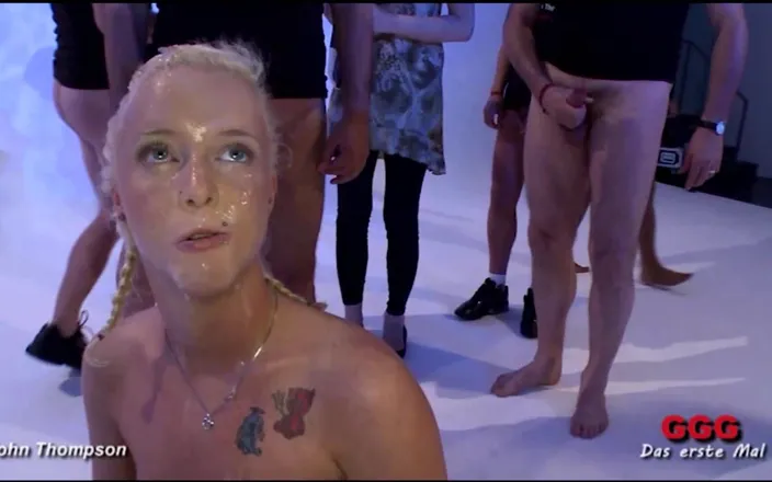 GGG John Thompson Studio: Ggg blondes mädchen hat zum ersten mal gangbang