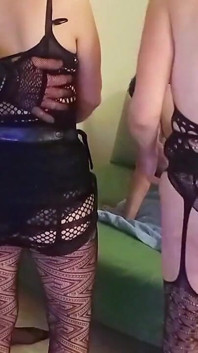 Prieteni nebuni de sex în grup bisexuali