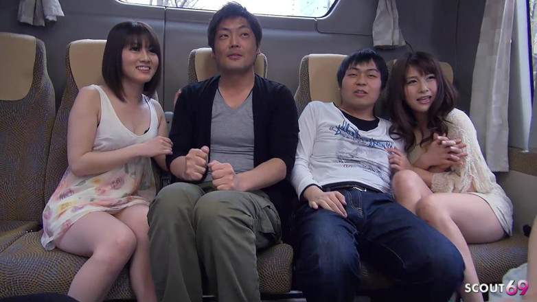 Asian porn collection: 버스에서 마른 일본 십대와 소년과 무수정 풀 JAV 그룹 섹스 난교