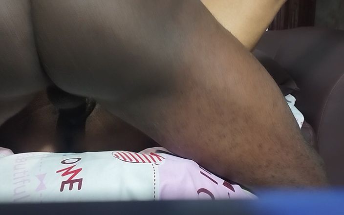 Jolly dragon3: Trapanazione di figa e buco del culo nella scena porno...