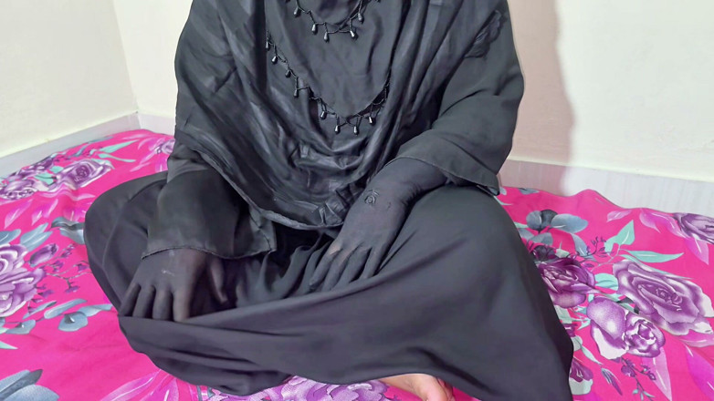 BD_X_HUB: Am futut-o pe soția hujurului cu voală hijab futută tare.