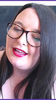 SSBBW teases with her lips & tongue-hot