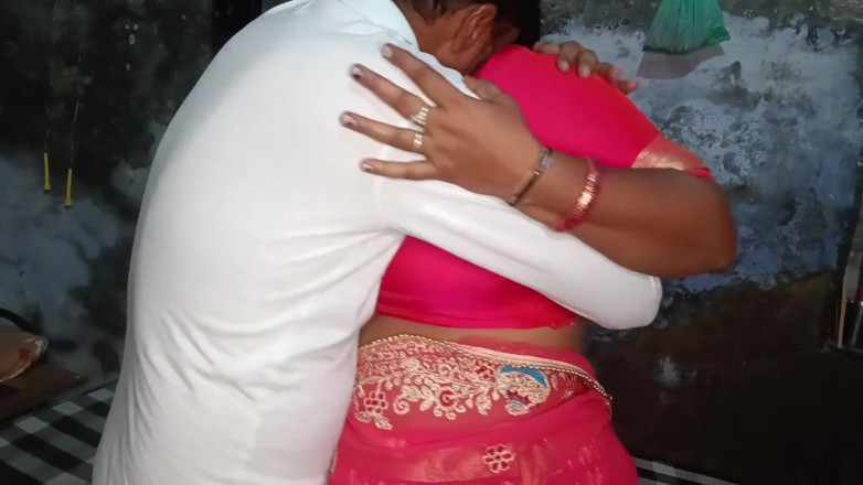 Yourgeeta8899: Desi dorpsvriendin roze poesje neuken
