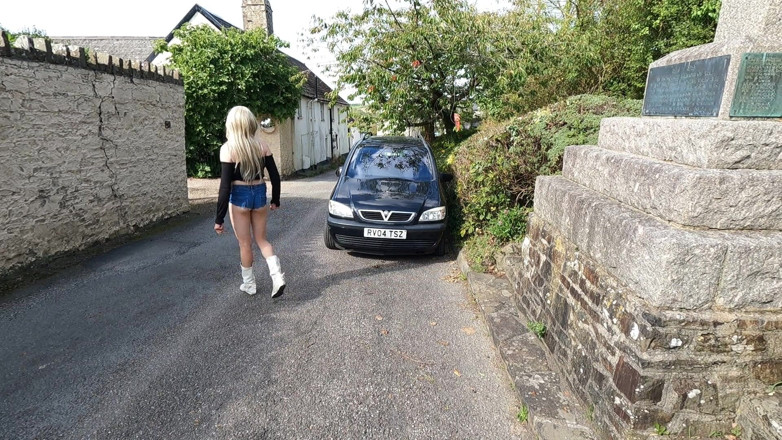 The Midnight Minx: Stroll through the village