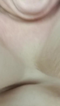 O curvă excitată de urgență are nevoie de ea în cur va trece gaze?