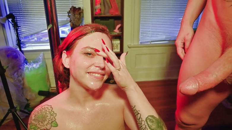 PNW Porn: Slut Wife Sucking Two Cocks Nearly Loses an Eye