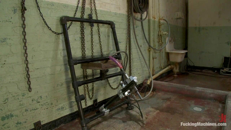 Fucking Machines by Kink: Vicki Chase si vezmi pornohvězdu a podívej, co se ti...