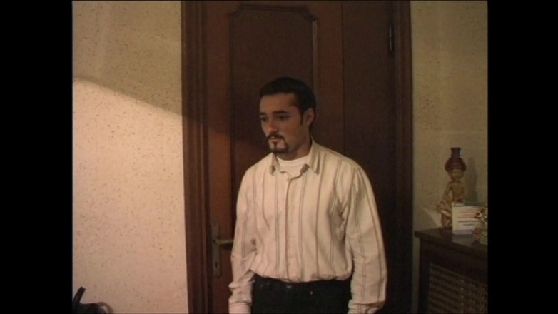 Milf in Love: På hotellet med receptionen flicka