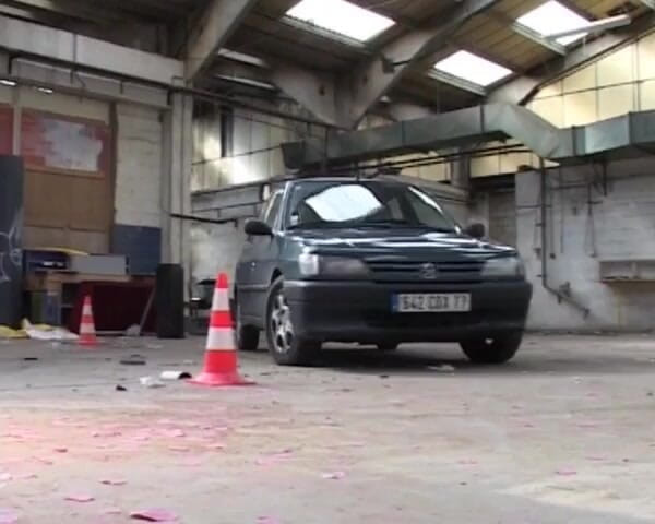 Videos Francaises: Stunning Brunette French Babe Fucked in the Parking