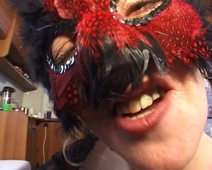 BB Video - Vintage Story: Немецкая милфа-лесбиянка с большими сиськами и толстушкой секс-игрушки в любительском видео