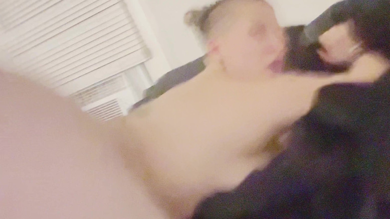 Thekookiejar: Stiefmutter fickt ihren stiefsohn, während ehemann weg ist