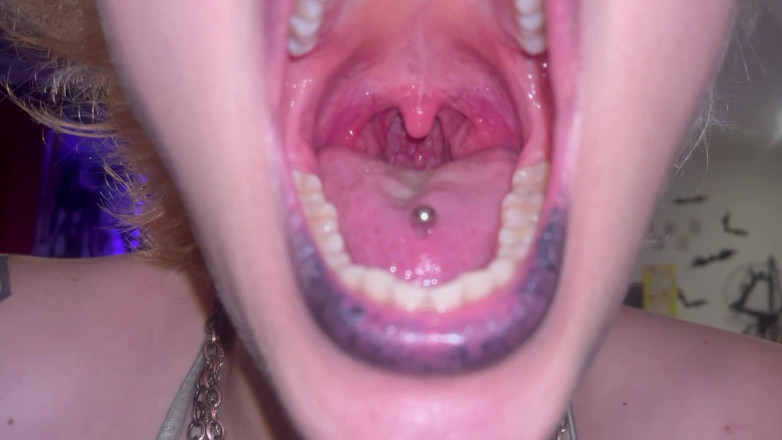 Glitterqueen1999: Prohlídka úst Goth Girl Uvula Tonsils zuby jazyk