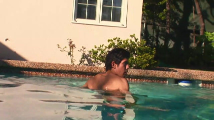 Gay 4 Pleasure: Muscly black man fucks a submissive white boy