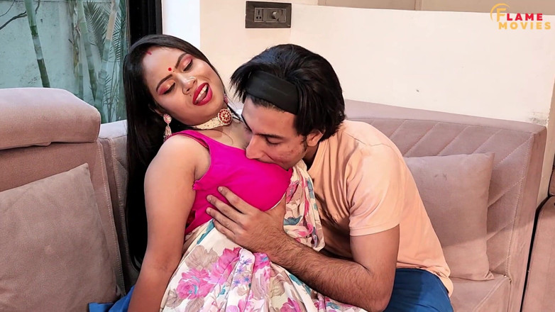 DesiHeat Studio: Desi Bhabhi Hard Sex with Indian Desi Boy