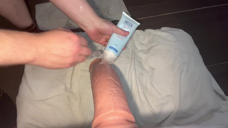Charlieboy69: Musnahkan pantat saya dengan dildo zakar raja 15 inci saya dan...