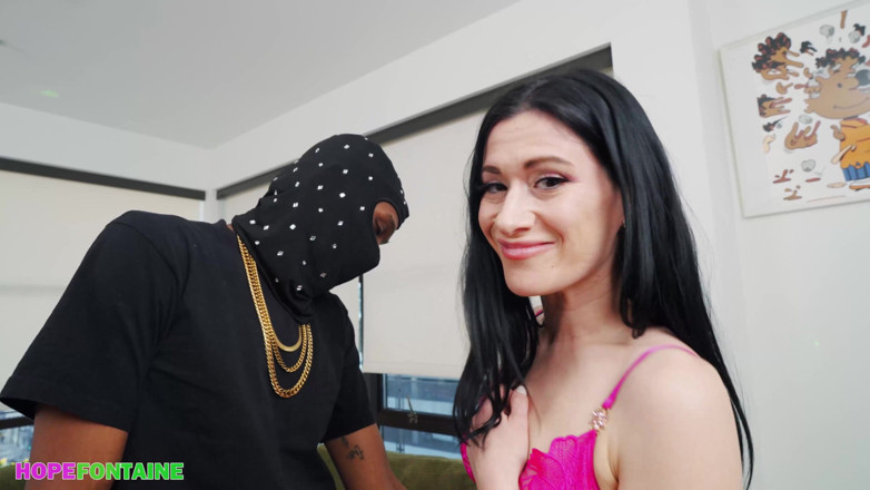 Hope Fontaine: Hoop Fontaine gehamerd door Max Steelz
