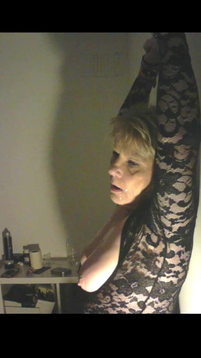 Milf-T: He Spunk's in My Open Mouth
