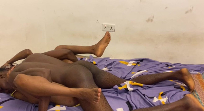 Seggzdotcum: Amatorska szczupła suka zostaje wywiercona przez kochanka