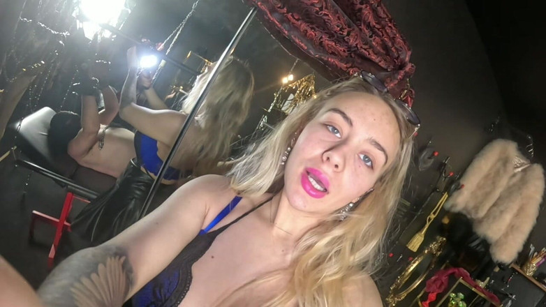 Queen_of_BDSM: ¿Qué tan resistentes son tus pezones?