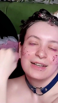 Sumisa De 18 años Extrema Garganta Profunda... Ella Chupa Mi Gran Polla Hasta La Corrida Facial