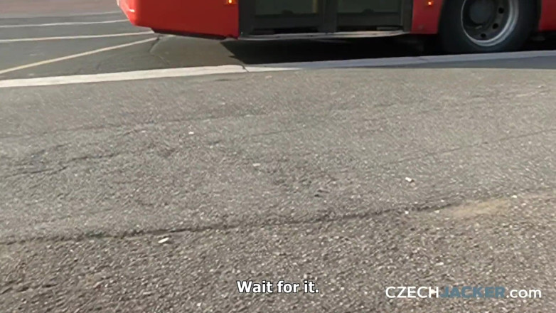Czech Jacker: Checa Jacker 23: bounty en la parada de autobús - provocación de...