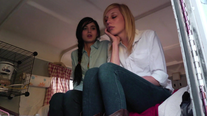 Delicious Girl Threesomes: They wanted to fuck but they got interrupted by a...