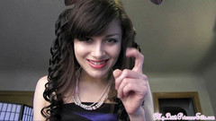 Princess Ellie Idol's Femdom Funhouse: Rip off klip, aby dokázala svou hodnotu