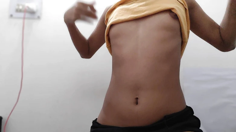 desigirl93: Hot Cute Indian Girl Having Juicy Feling Who Wants to...