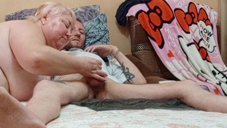 Zona901: Sogra faz um boquete perfeito e engole porra