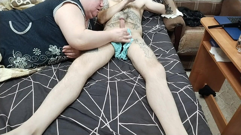 Zona901: Mi sditalino il cazzo con le sue mutandine succhia il...